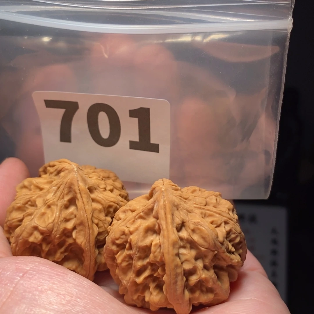 文玩核桃把件文玩核桃把件