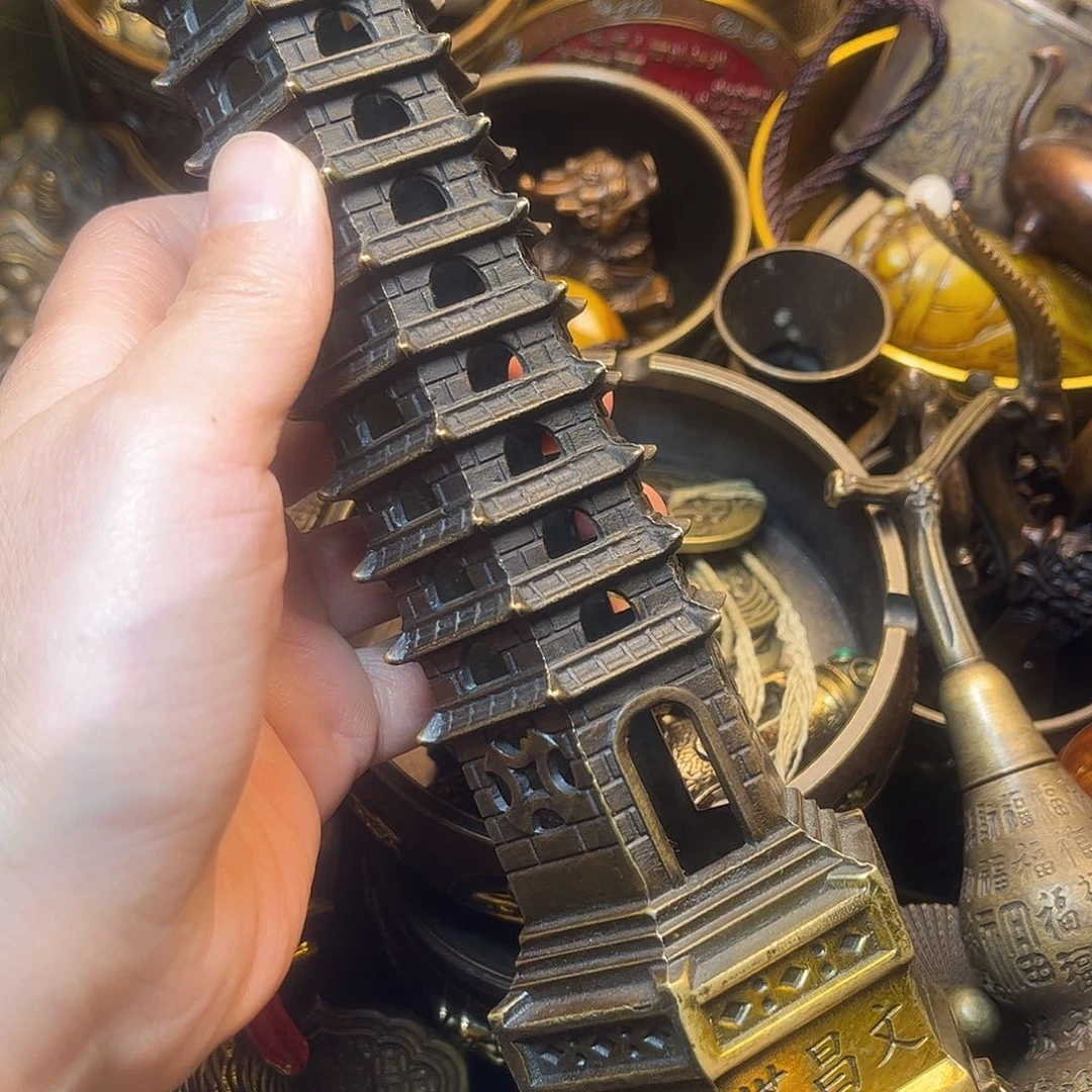 精美铜器工艺品等