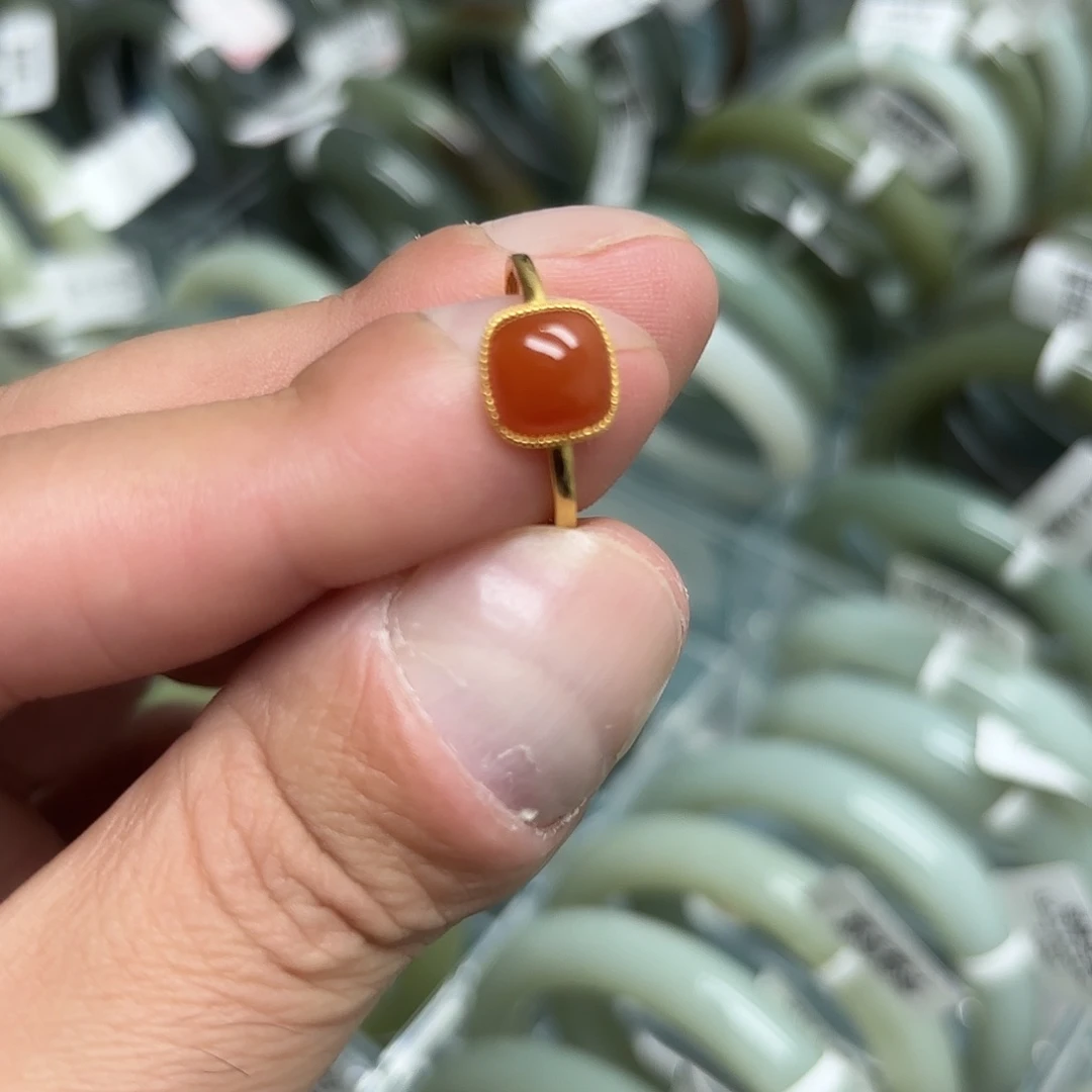 未镶嵌手镯和田玉（糖玉）
