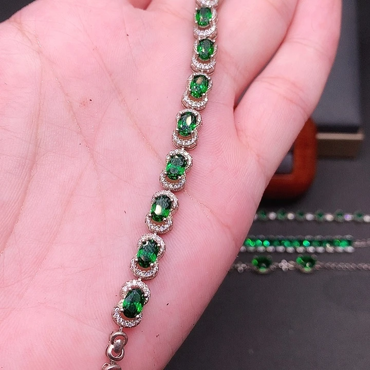 银S925镶嵌透辉石手链