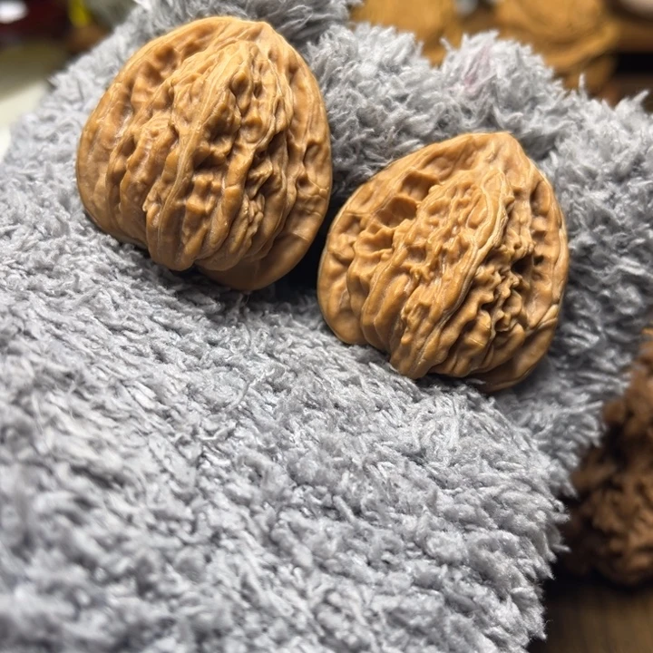 把件文玩核桃三角【四座楼】手捻