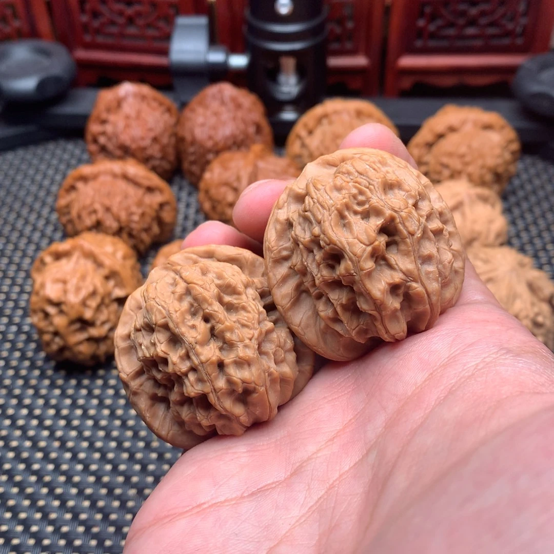 文玩核桃吊坠马老四40