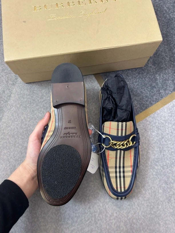 99新 BURBERRY/博柏利 Burberry格纹乐福鞋三七码99新