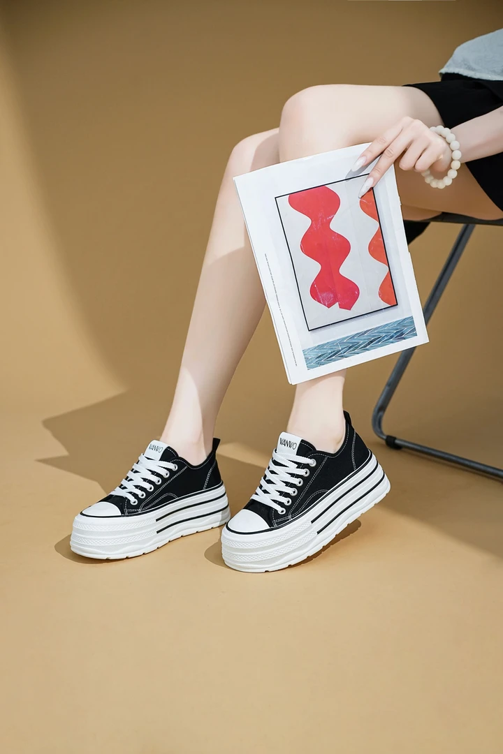 春夏厚底5cm增高经典帆布鞋女2025夏季复古厚底帆布鞋休闲板鞋