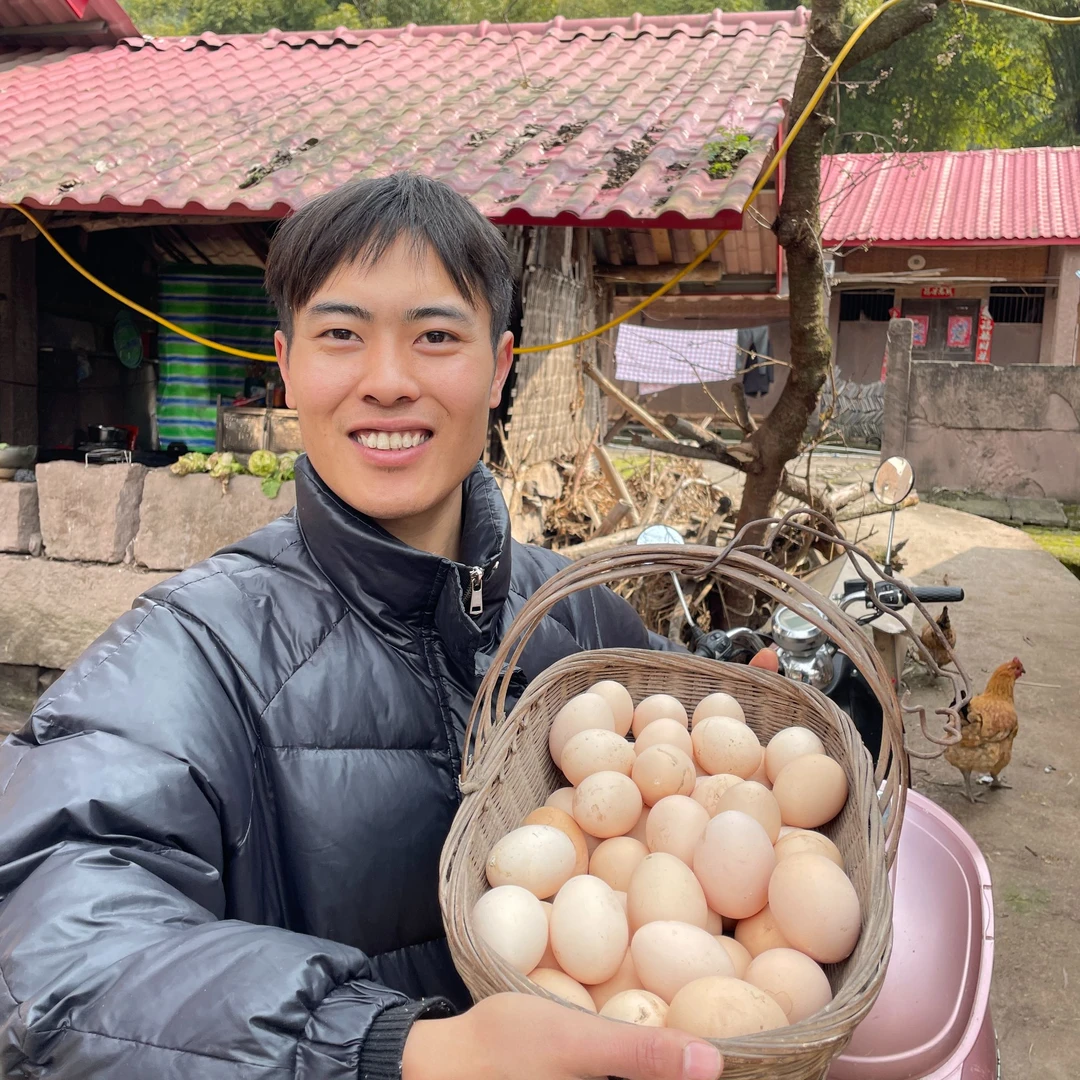 农村散养新鲜土鸡蛋   保真