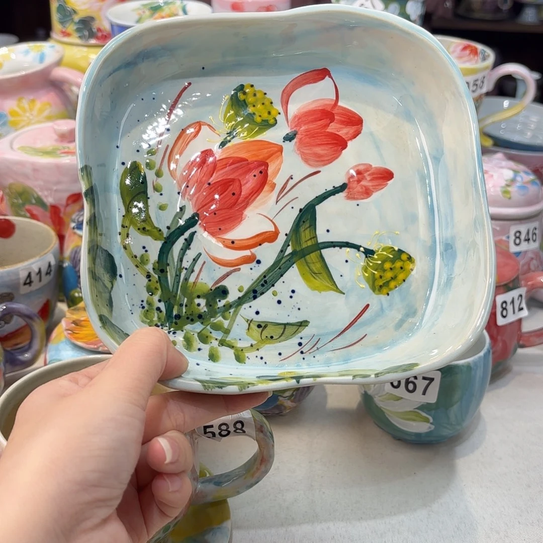 瓷片兔兔的小可爱太