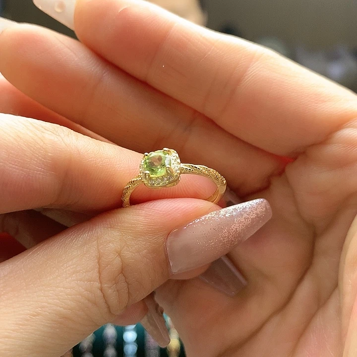 橄榄石戒指银S925镶嵌