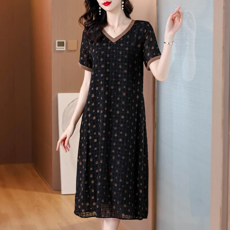 妈妈夏装直筒连衣裙女2025新款夏季高端中老年宽松遮肚子显瘦裙子