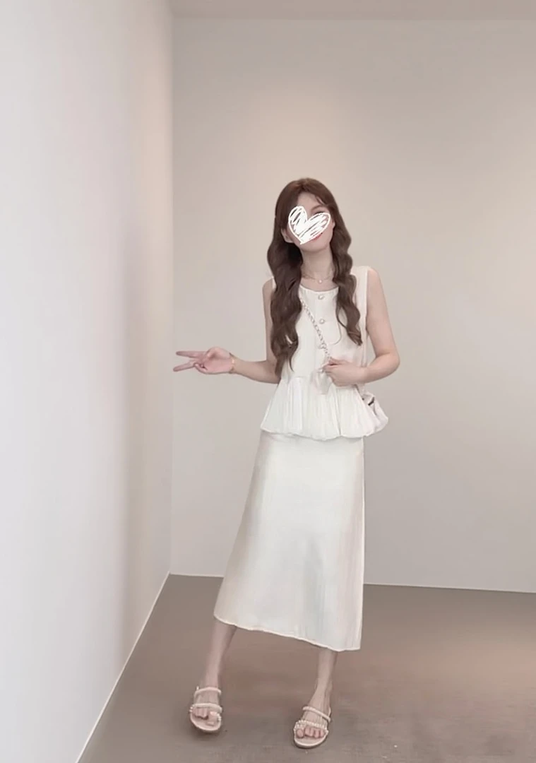 【现货】时尚休闲两件套小香风气质背心上衣+修身显瘦半裙Q170