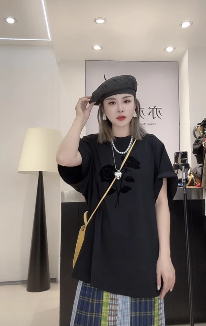 黑色玫瑰复古休闲慵懒风T恤