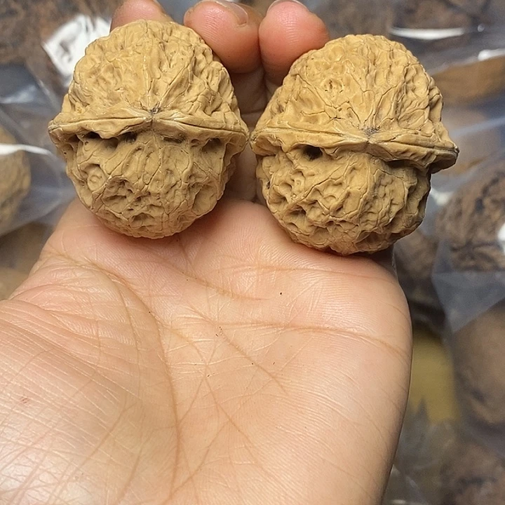 把件文玩核桃云南铁核桃62