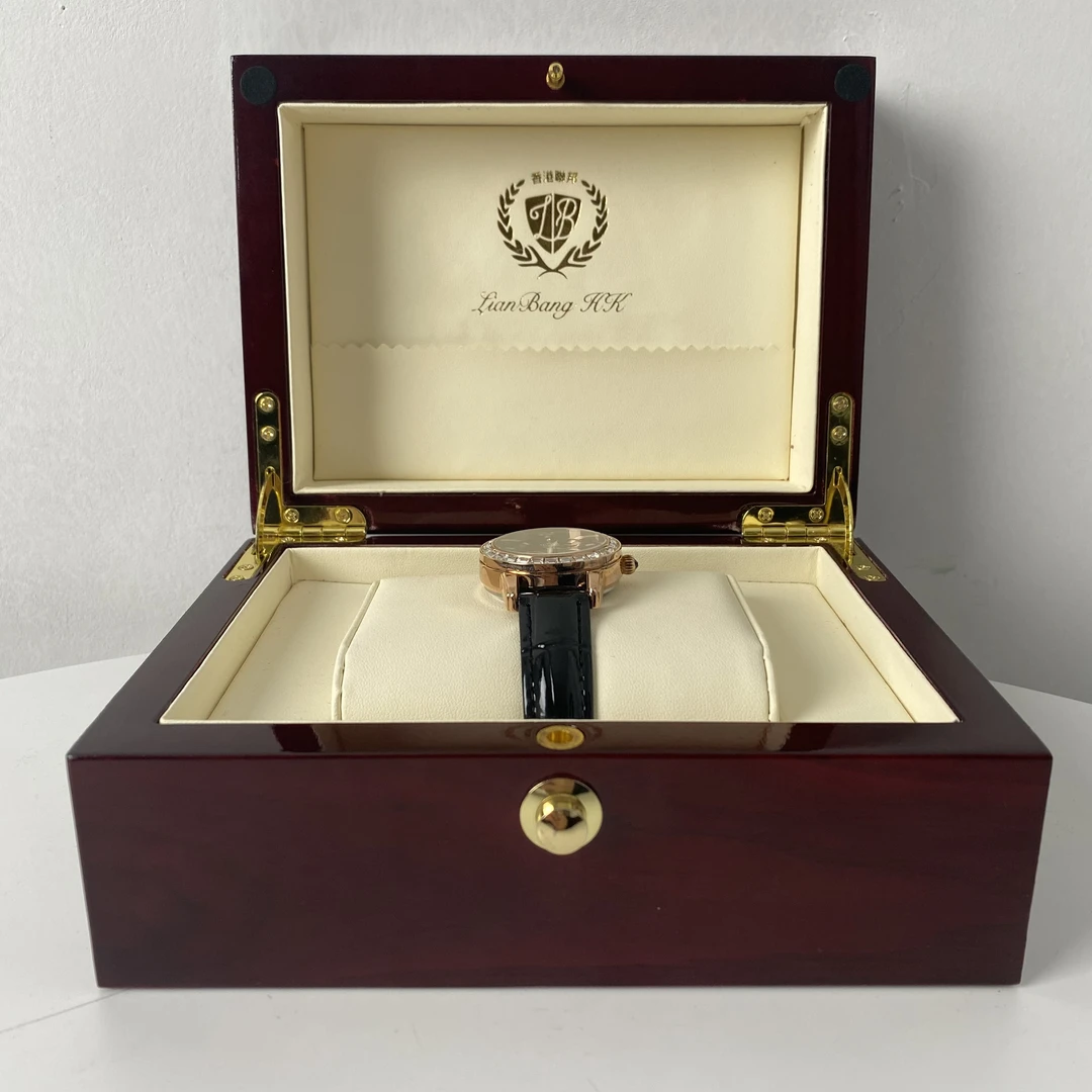 1915【LIANBANGH.K】 时尚气质手表