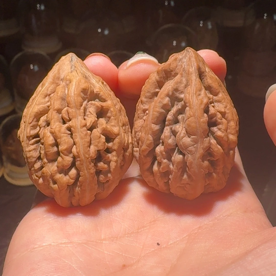 文玩核桃吊坠蝴蝶豆粒火焰