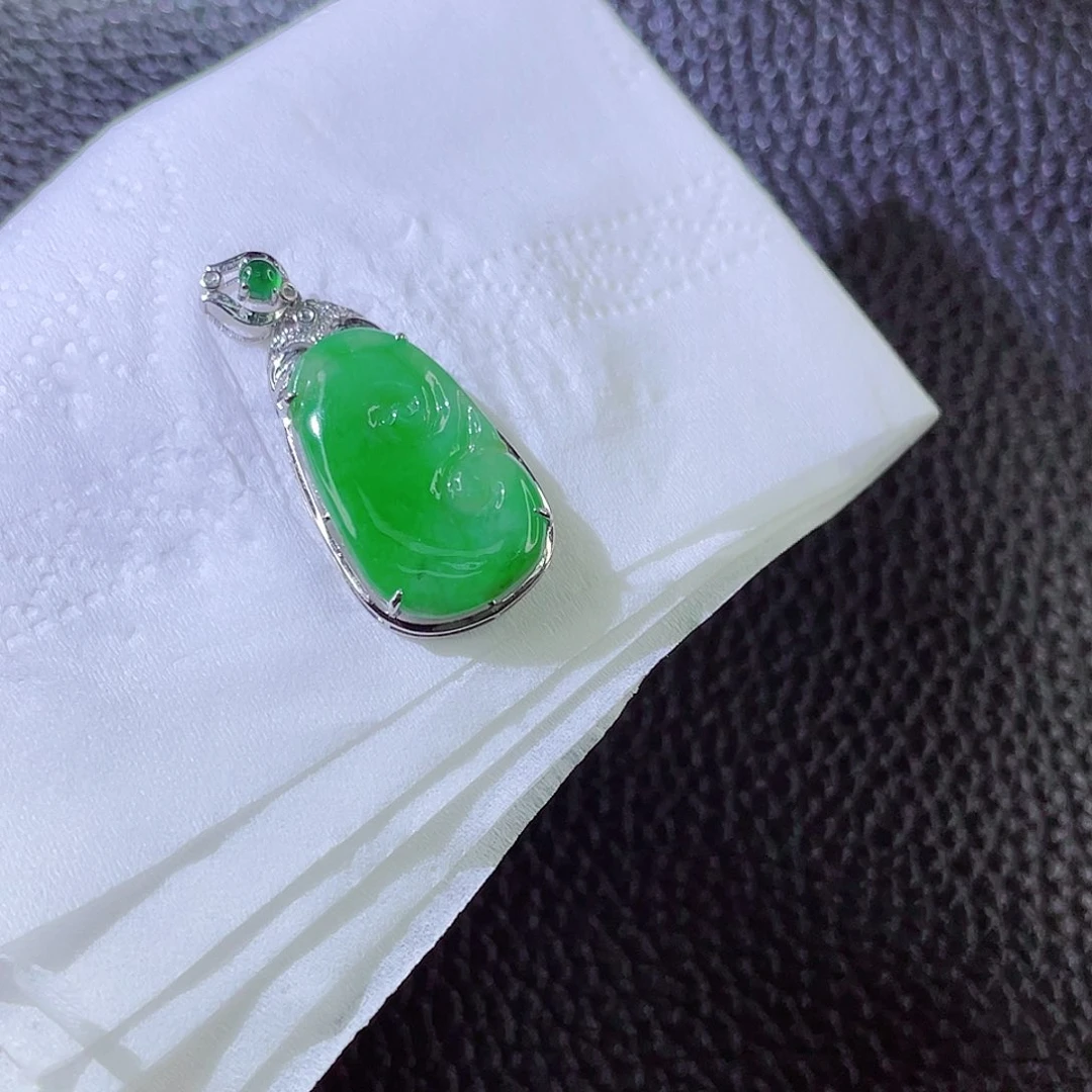 翡翠颈饰18K金镶嵌翡翠