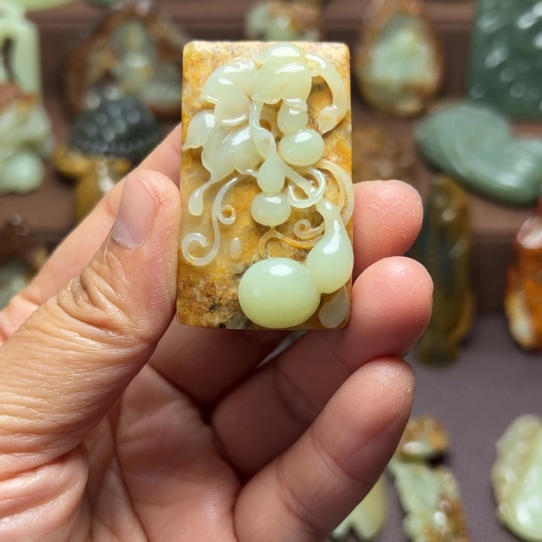 【闪购商品】岫岩河磨玉（透闪石质玉）未镶嵌颈饰