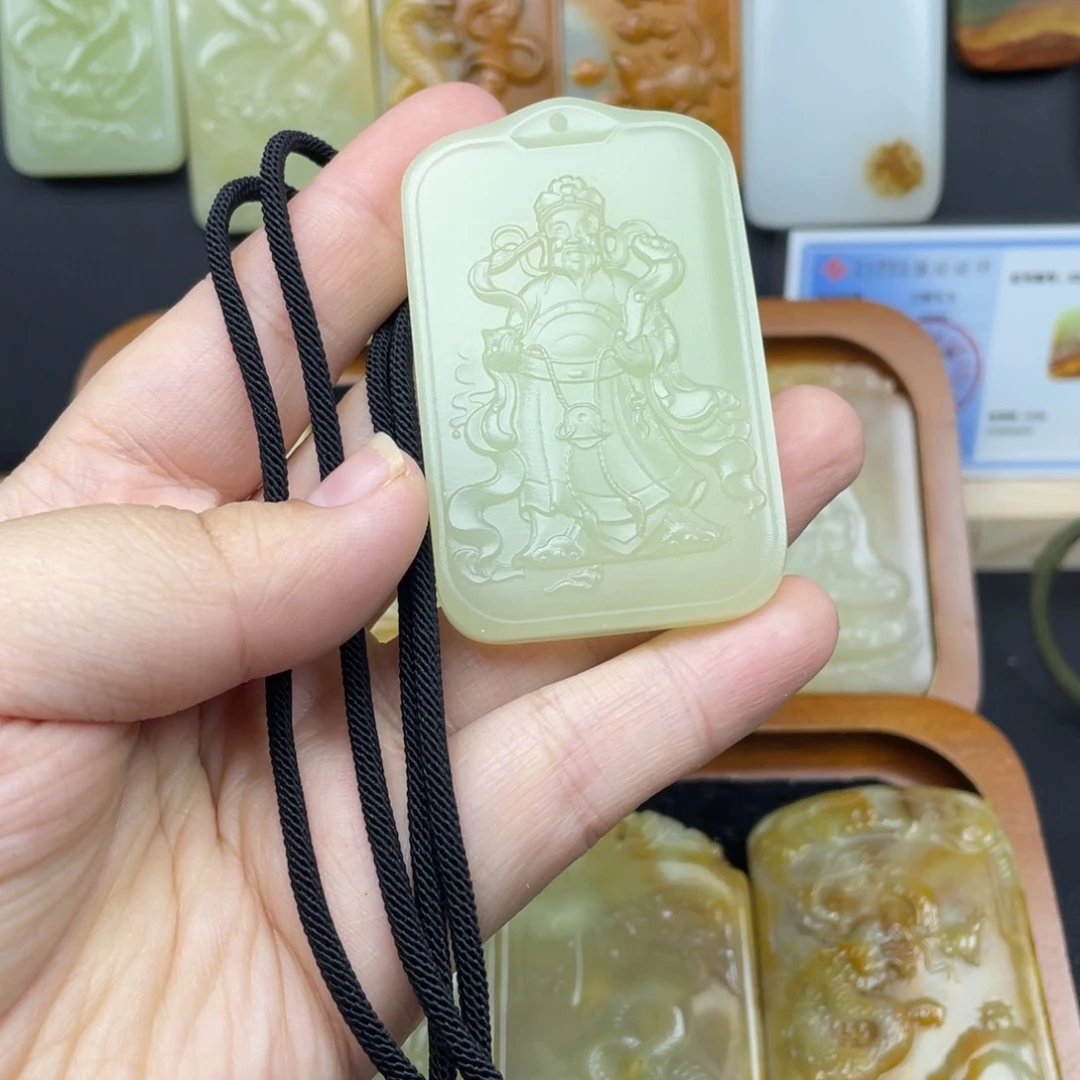 美**居新疆昆仑山料