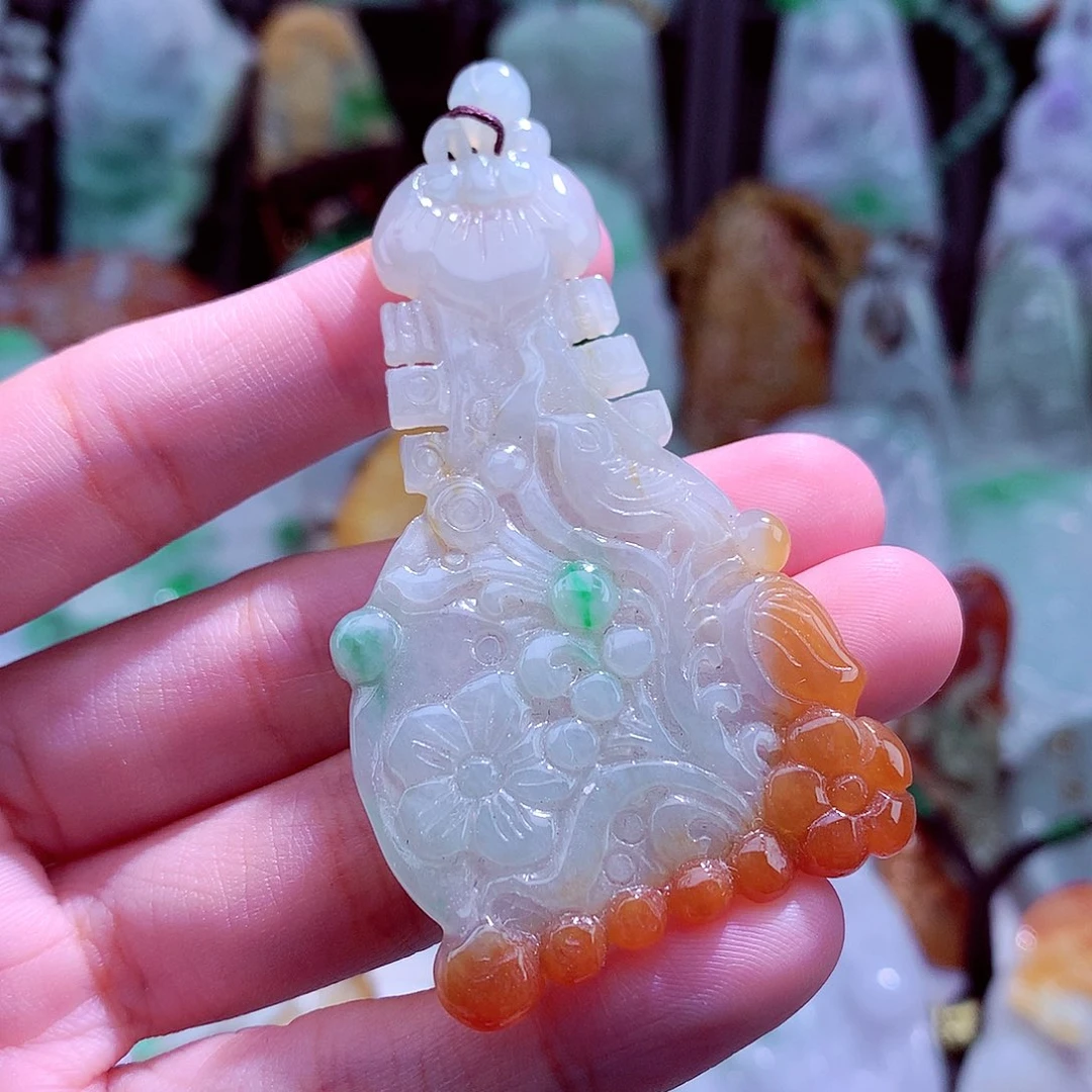 颈饰未镶嵌翡翠天然