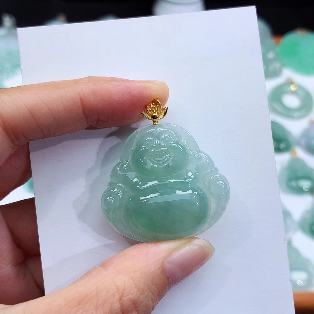 翡翠18K金镶嵌颈饰翡翠吊坠