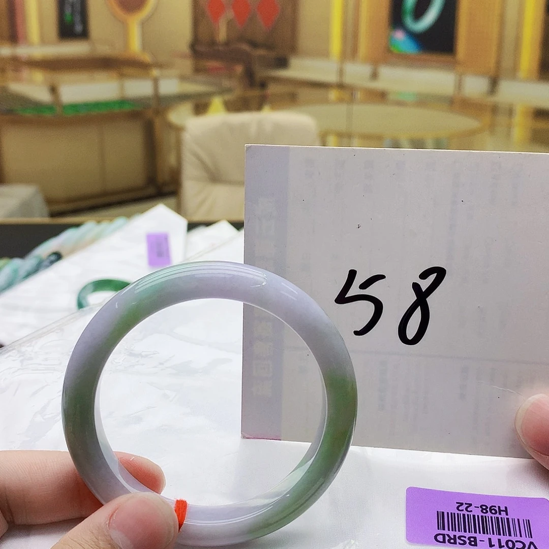 翡翠未镶嵌手镯yjvhgf