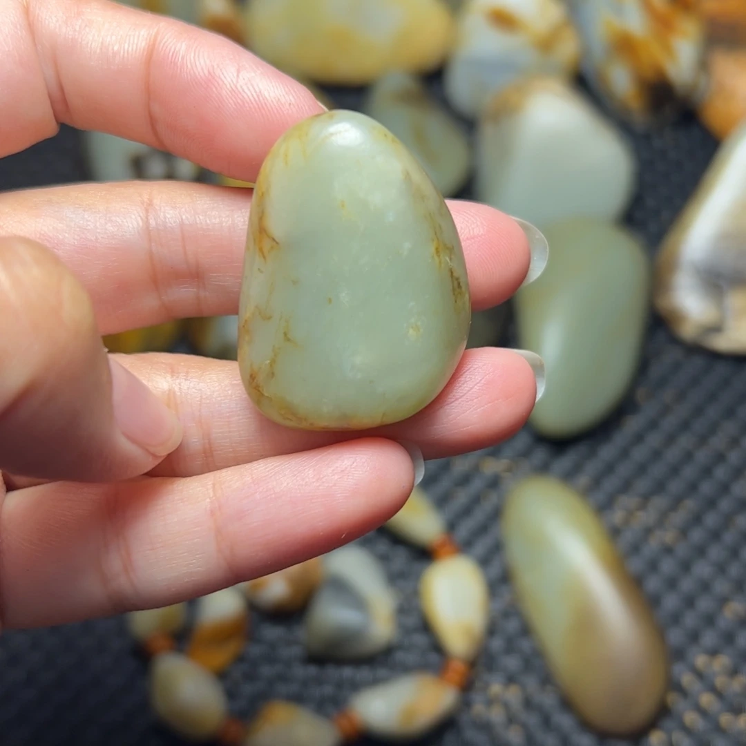 未镶嵌和田玉挂件A27