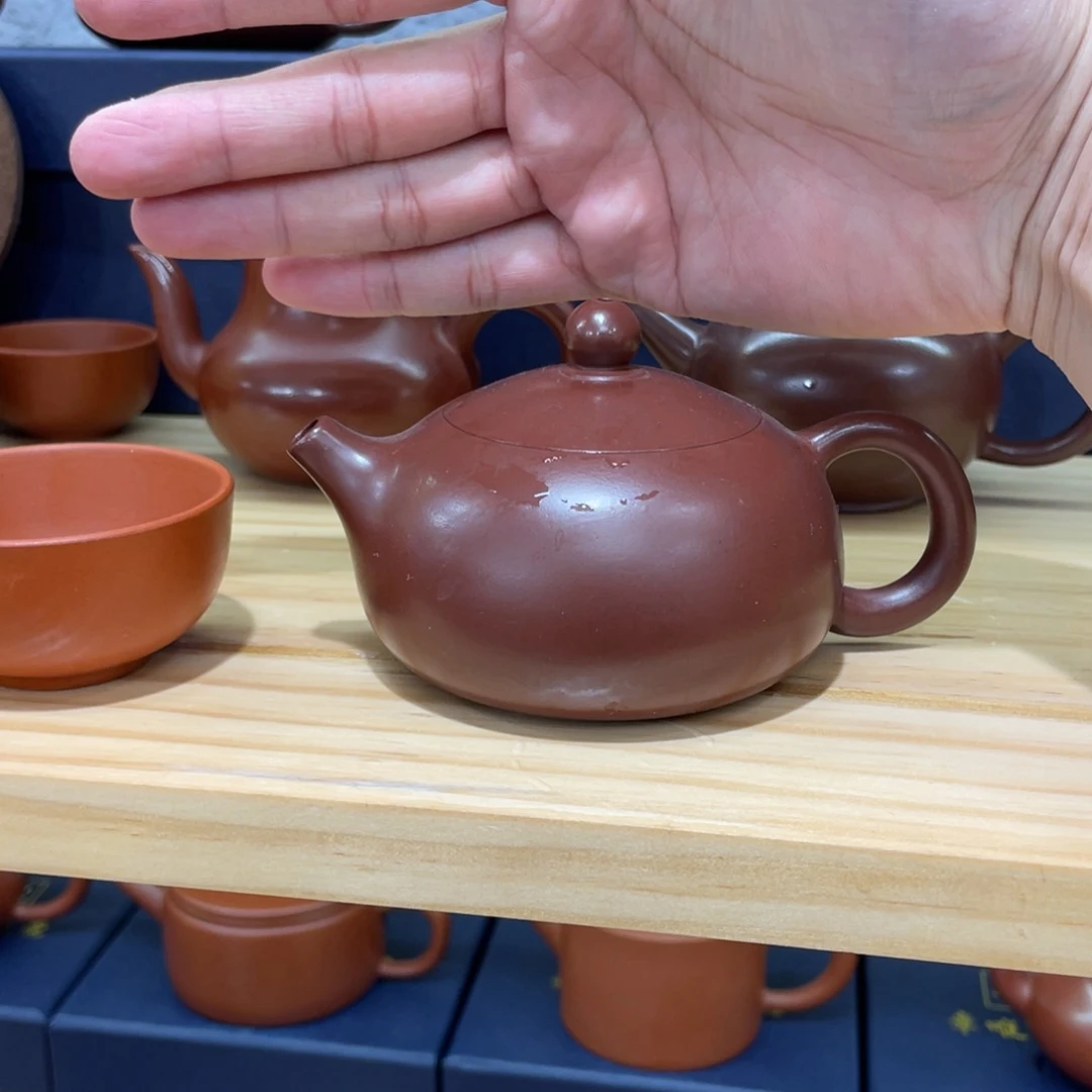 爱****仔内嵌西施150毫升，送紫泥大杯3个全品一套