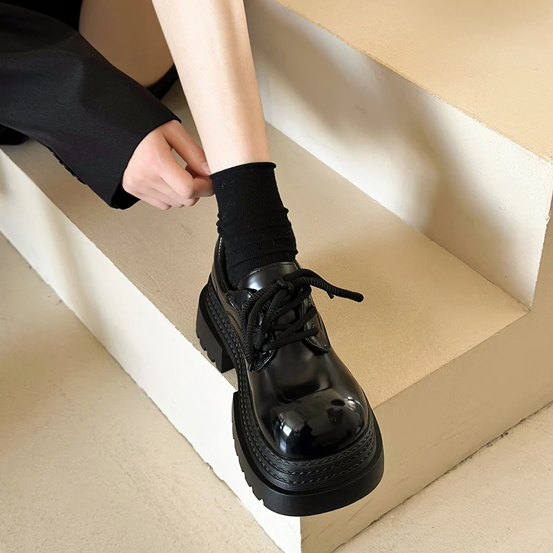啄木鸟厚底小皮鞋女2025年新款英伦风系带德比鞋小个子增高乐福鞋