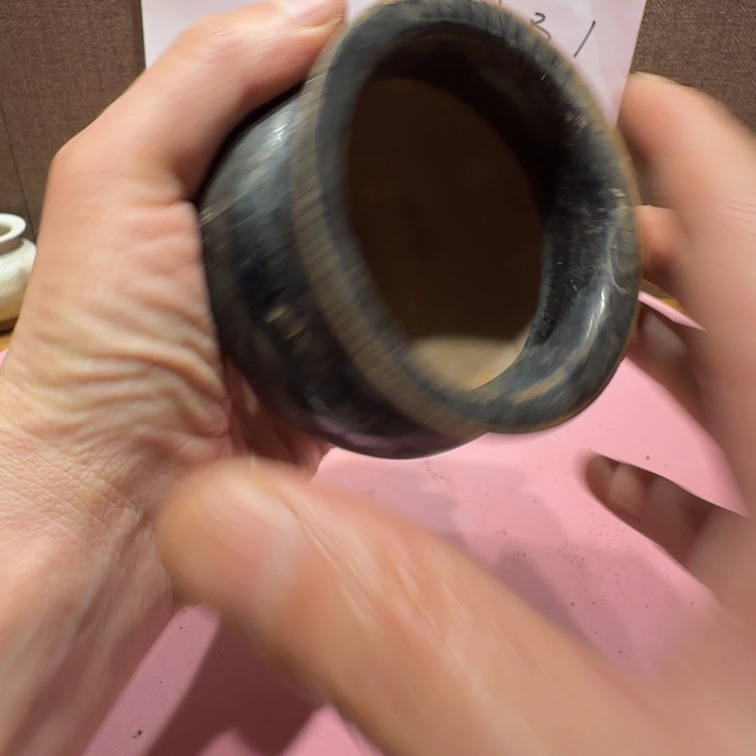 陶其他漂亮的小瓷瓶子