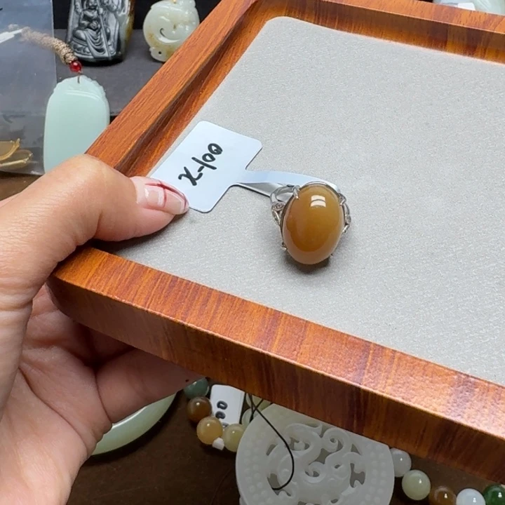 和田玉未镶嵌戒指