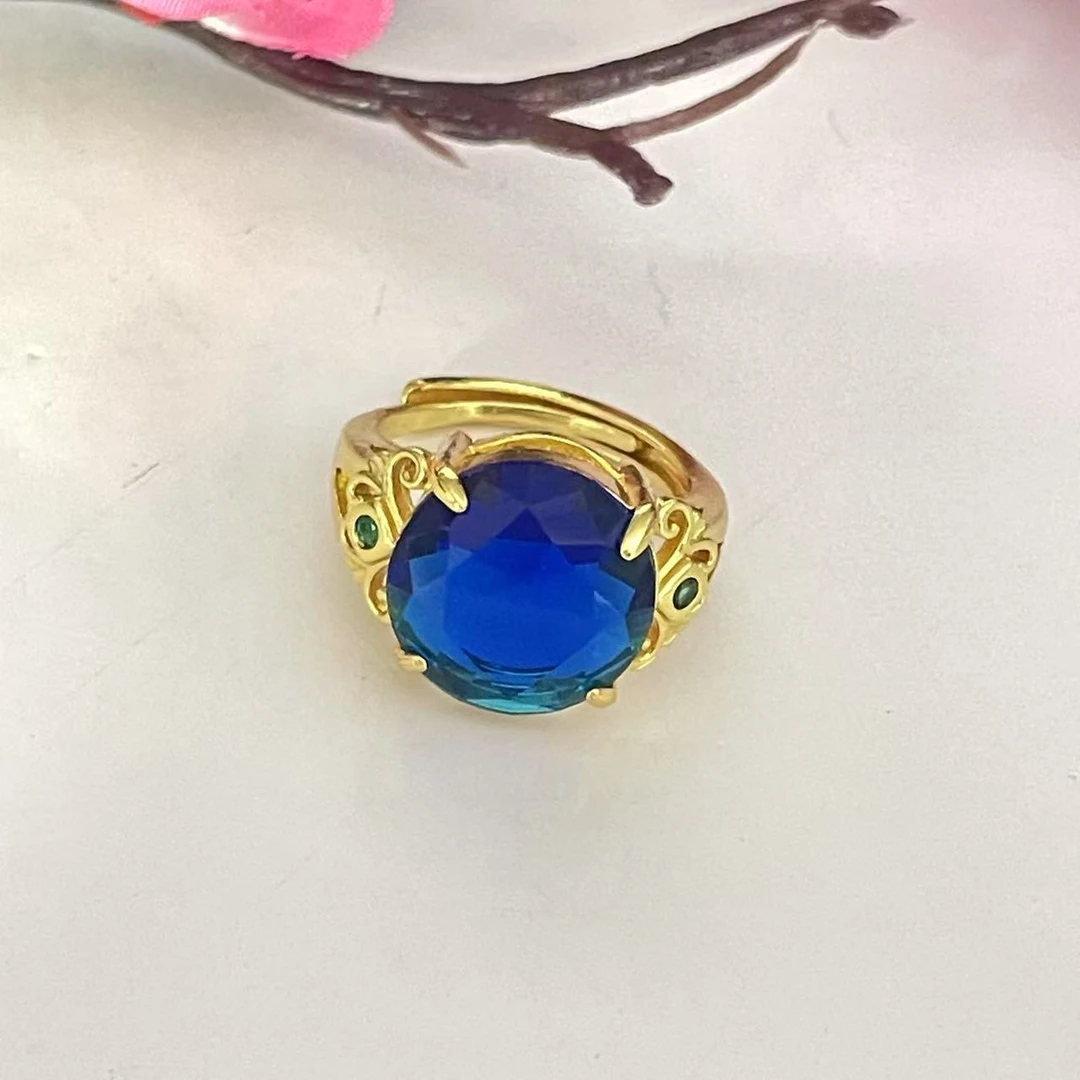 典藏品 蓝色圆形高端时尚戒指款