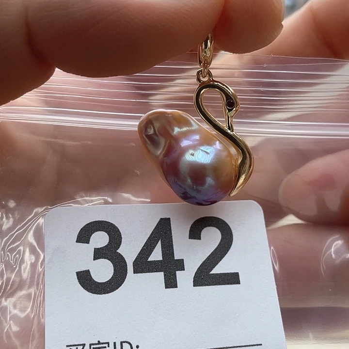 未镶嵌天然珍珠。  漏 漏 漏淡水珍珠