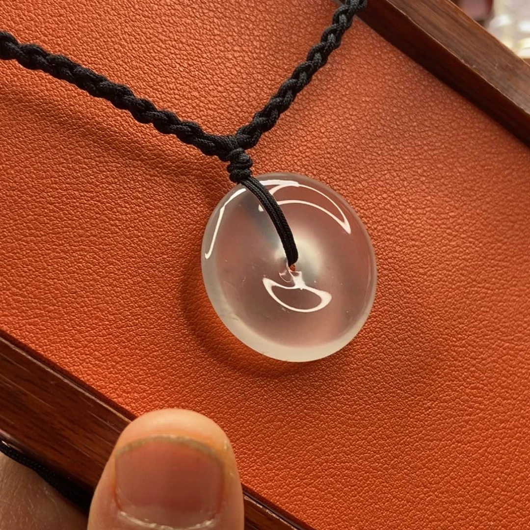 石英质玉颈饰未镶嵌