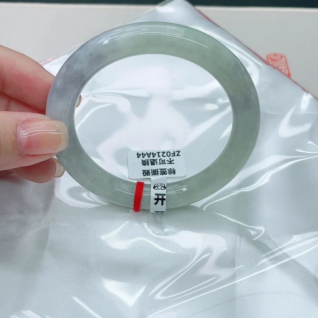 翡翠手镯未镶嵌圆56