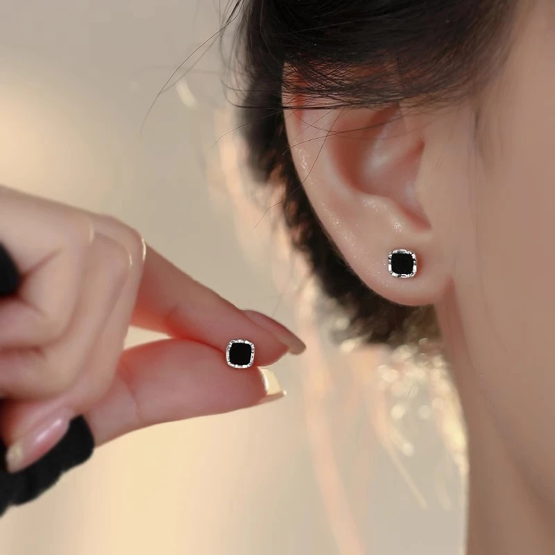 铜合金亚克力耳饰 925纯银针耳钉女小众设计高级感黑色耳环