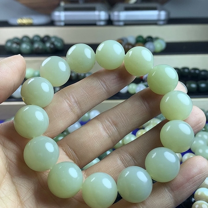 和田玉手串未镶嵌阳**子