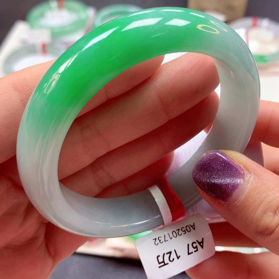 翡翠手镯未镶嵌14号85