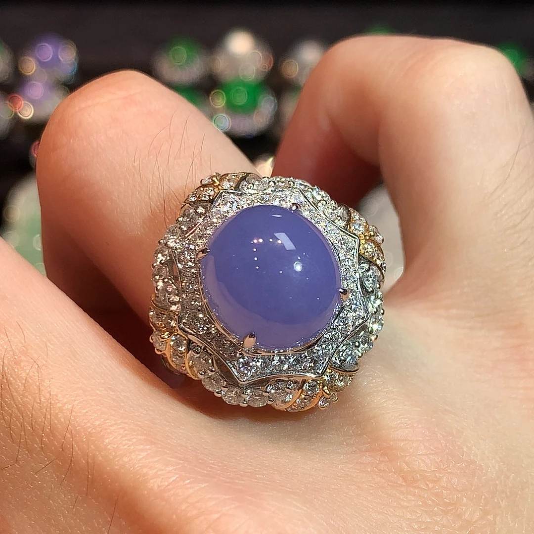 翡翠18K金镶嵌戒指紫罗兰浓紫大蛋面戒指
