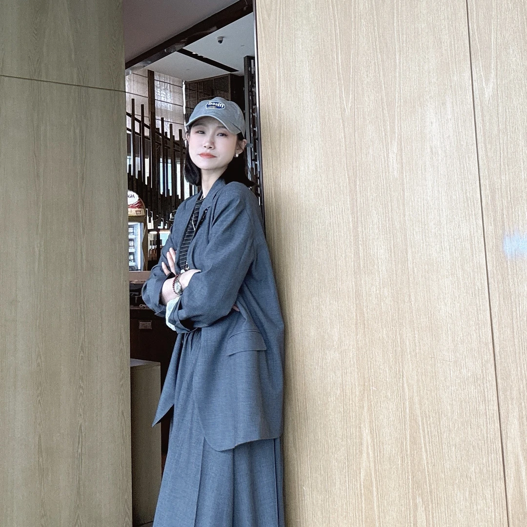 【丽姐女装】松弛格雷西装 姐系高智感垂坠质感西装W0806