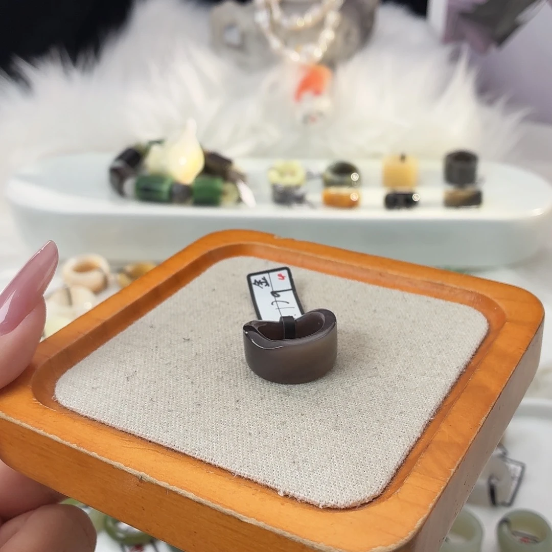 和田玉未镶嵌戒指t73烟紫盾牌直径16不退换