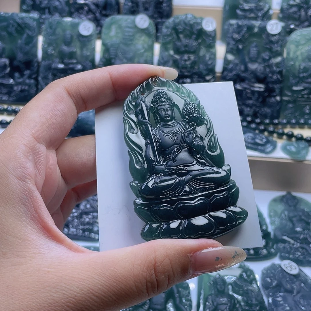 用***6翡翠未镶嵌颈饰翡翠未镶嵌