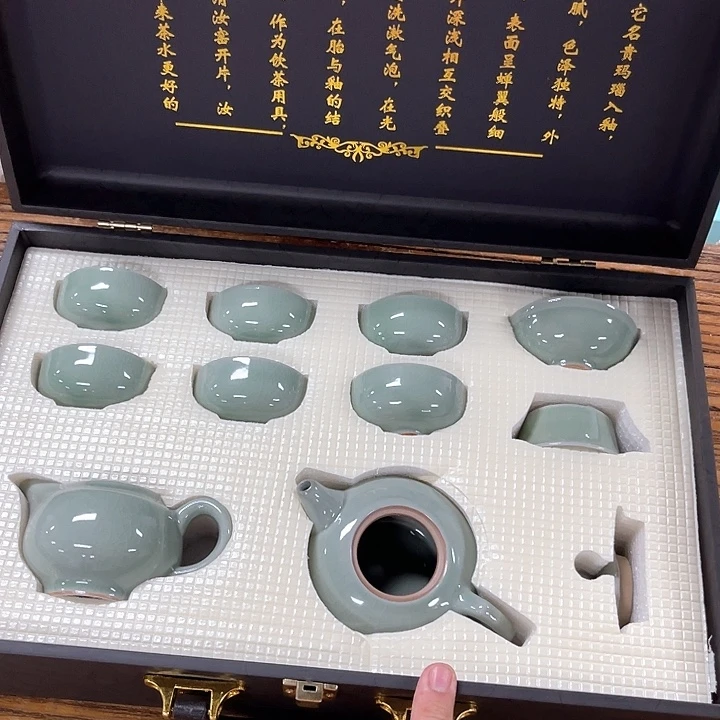孤品茶具套装等。