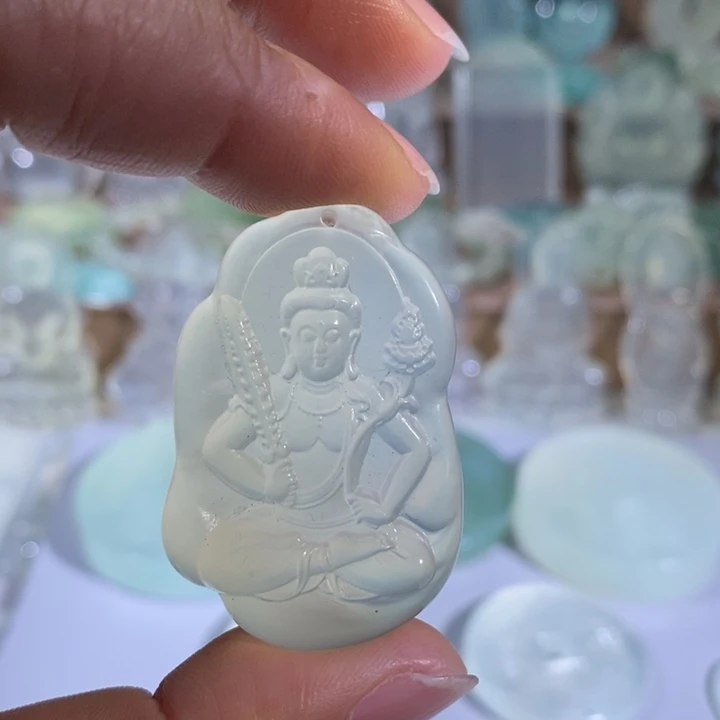 岫玉未镶嵌吊坠金***?吊坠