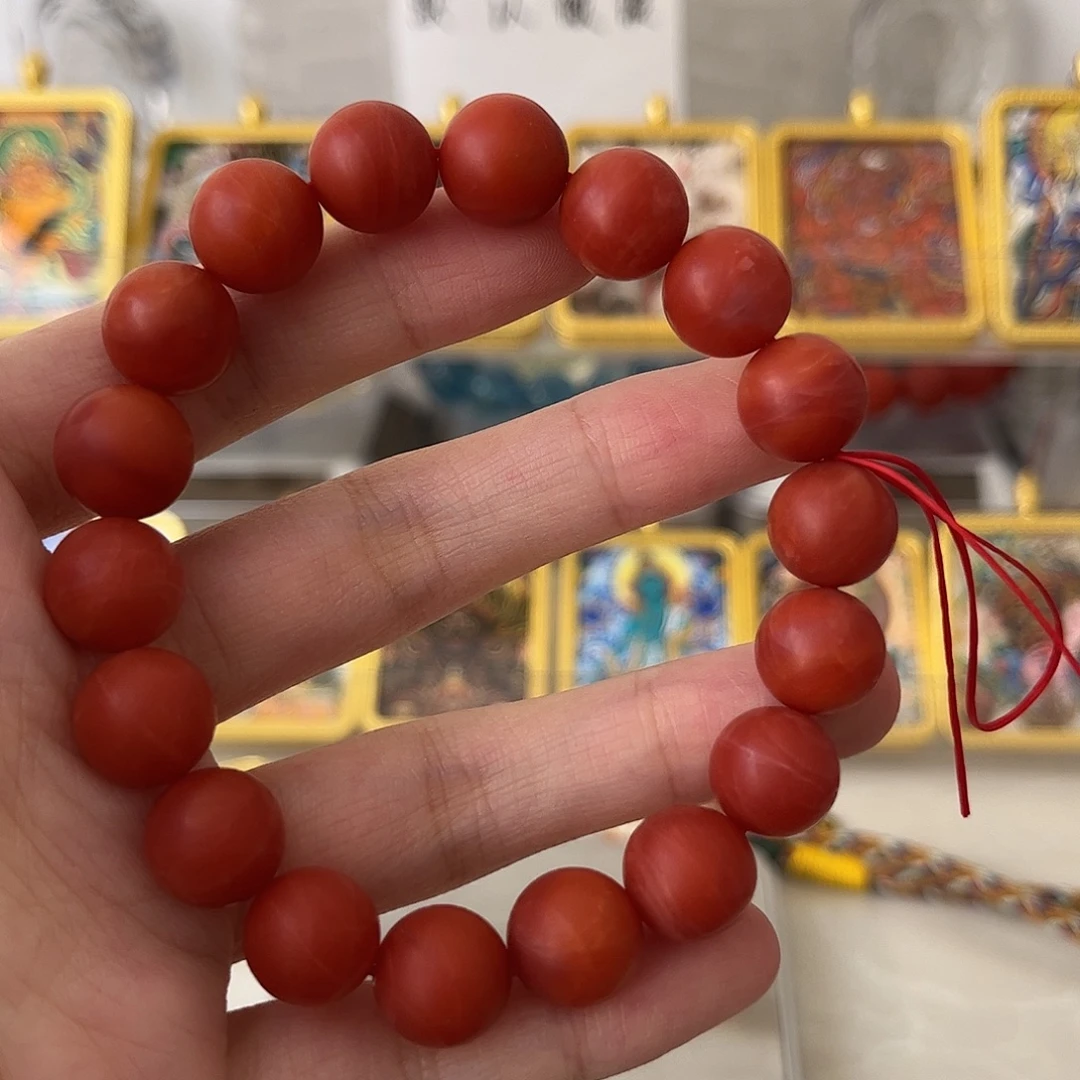 南红玛瑙未镶嵌手链矿坑