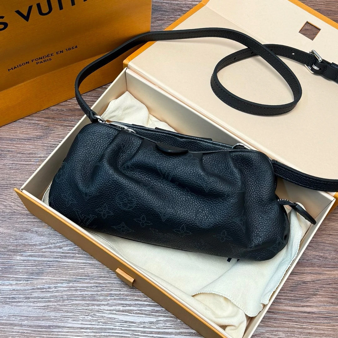 95新 LouisVuitton/路易威登 镂空老花 Scala mini/668908559