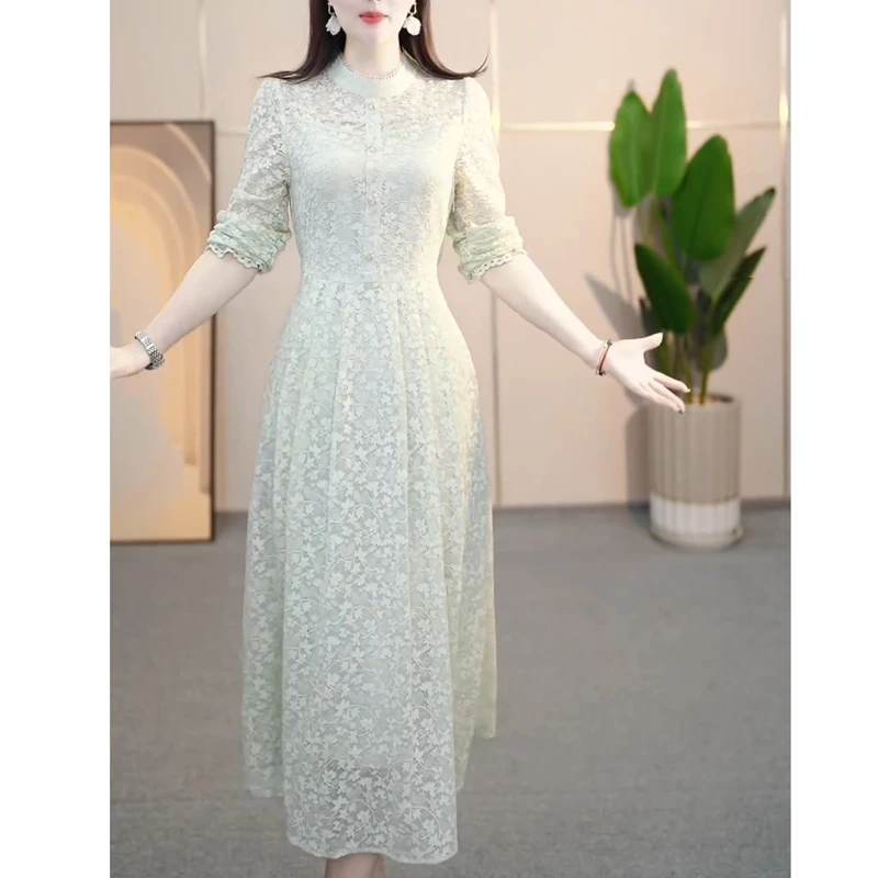 高档气质水溶蕾丝连衣裙女中长款2025春装新款时尚系带显瘦减龄裙