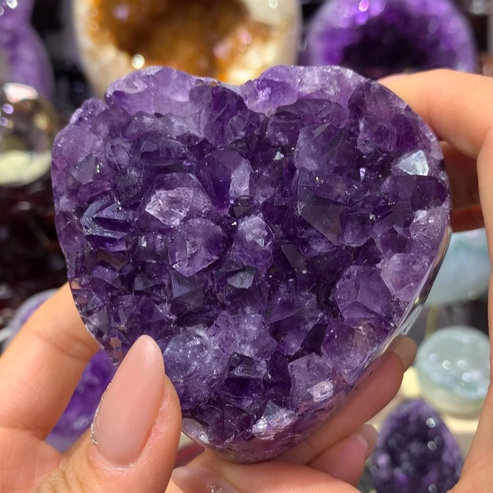 未镶嵌水晶大型摆件（非配饰）