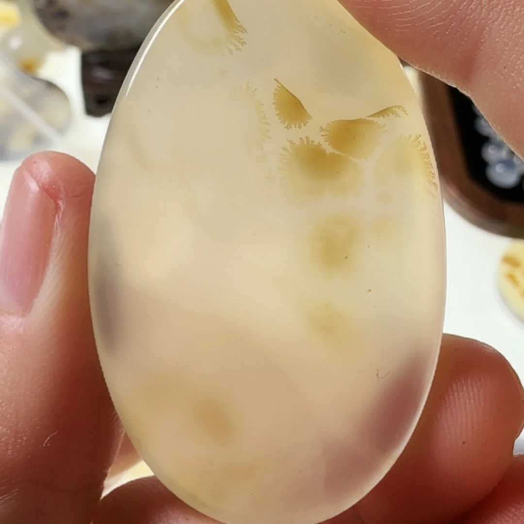 玛瑙/玉髓未镶嵌珠宝半成品