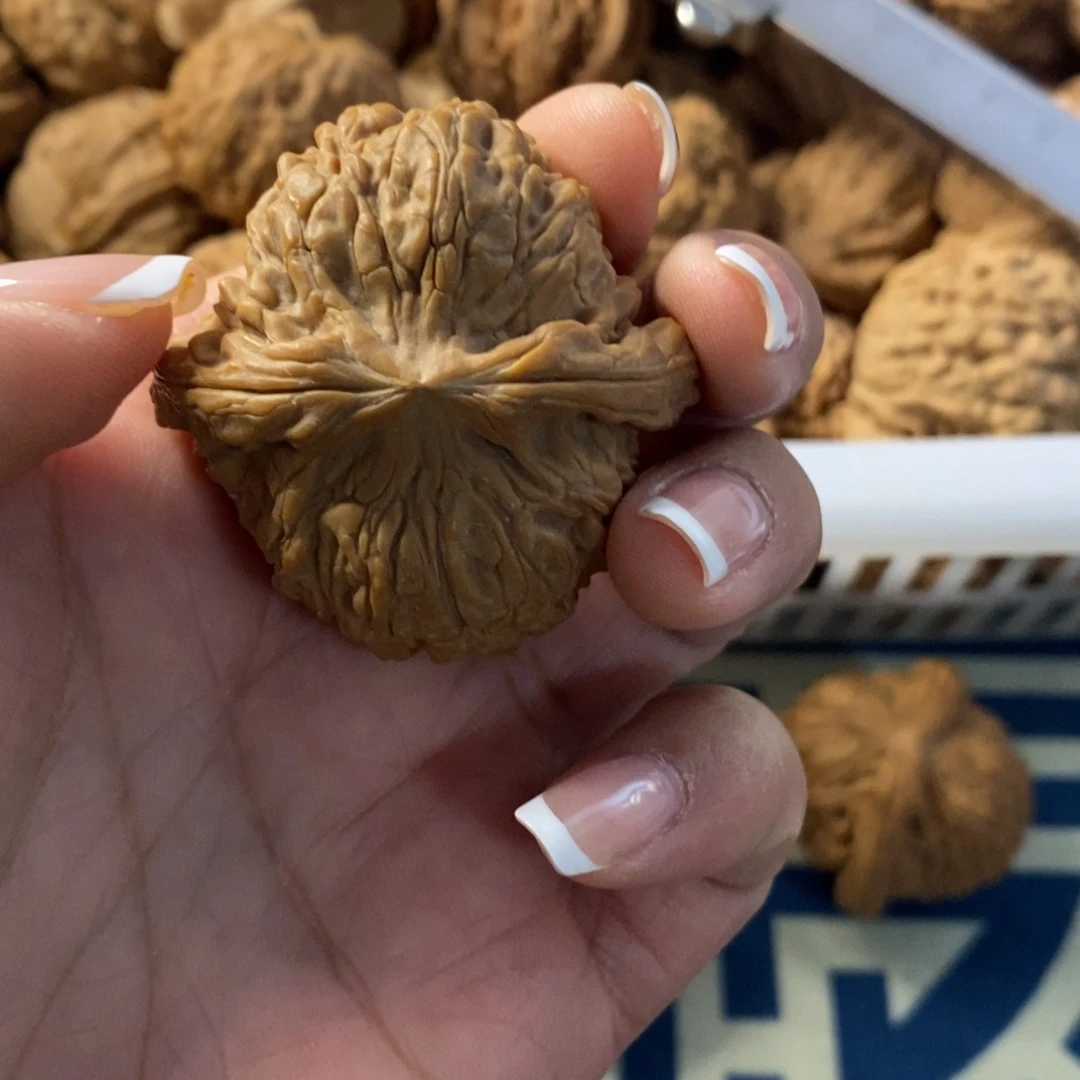 清***月文玩核桃吊坠南疆