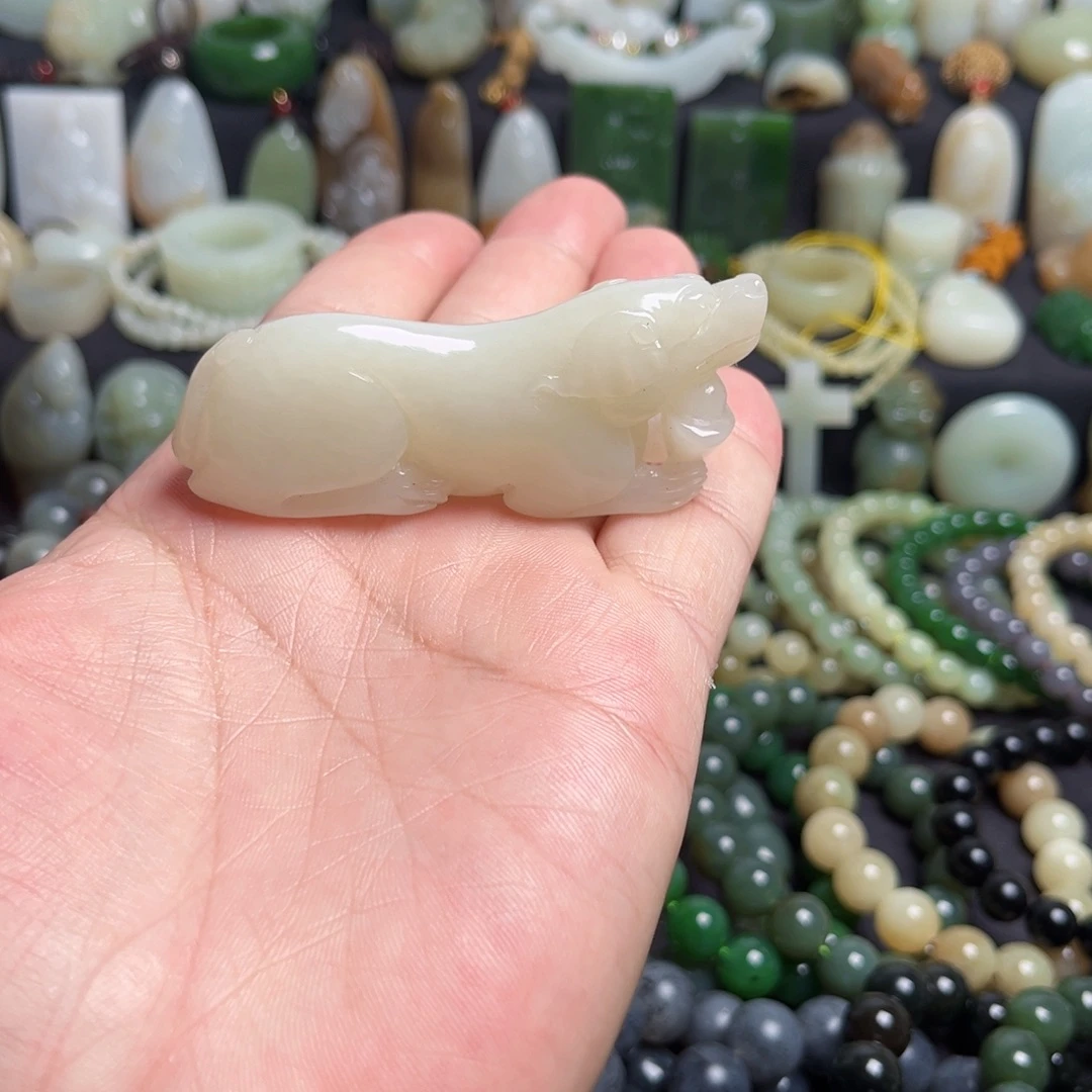 和田玉（青白玉）未镶嵌吊坠(不含链)