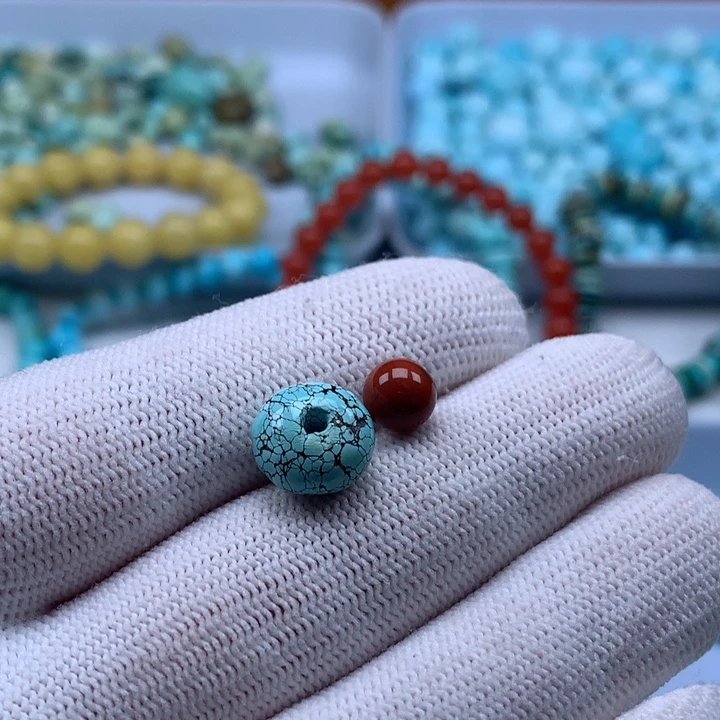 无***知南红玛瑙未镶嵌珠宝奇石