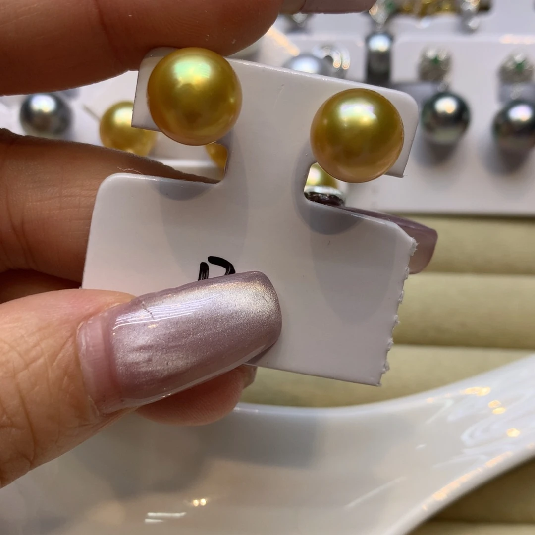 18K金镶嵌耳饰海水珍珠